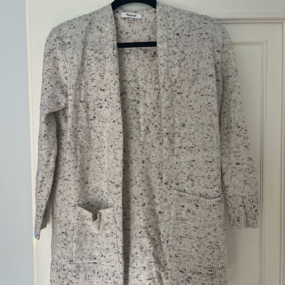 Grey and white speckled madewell cardigan